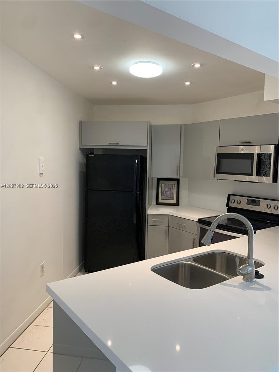 9445 Fontainebleau Blvd # 201, Miami FL 33172 — 3