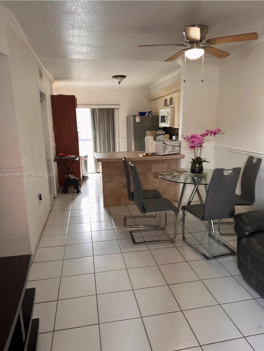 5420 W 21st Ct # 411, Hialeah FL 33016 — 2