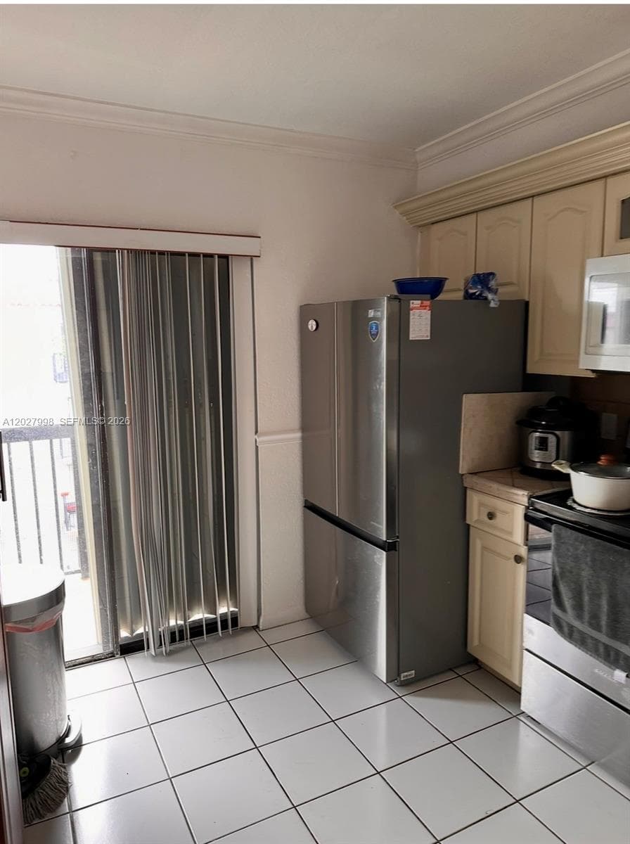 5420 W 21st Ct # 411, Hialeah FL 33016 — 6
