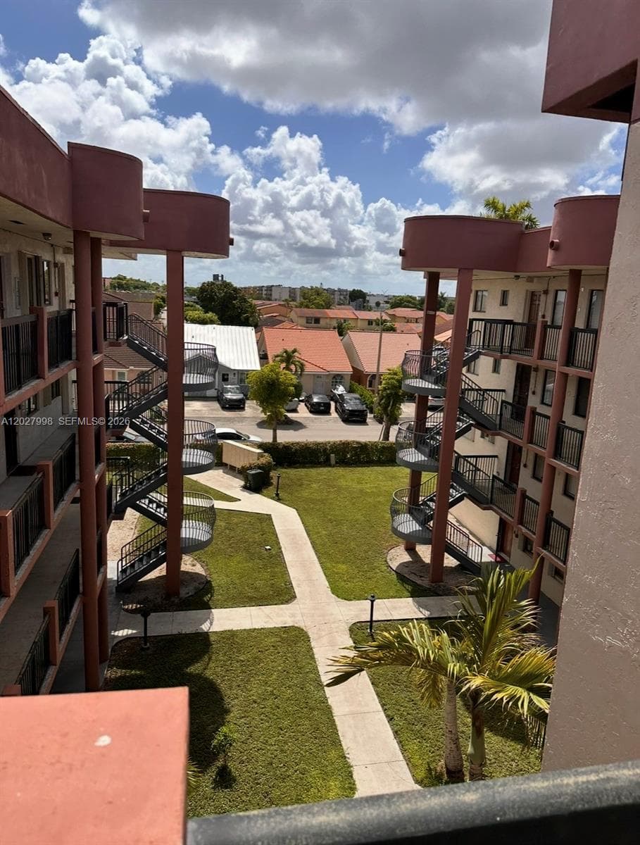 5420 W 21st Ct # 411, Hialeah FL 33016 — 52