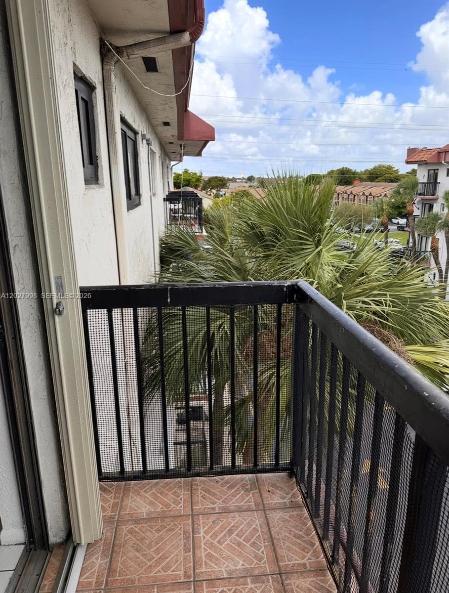 5420 W 21st Ct # 411, Hialeah FL 33016 — 12