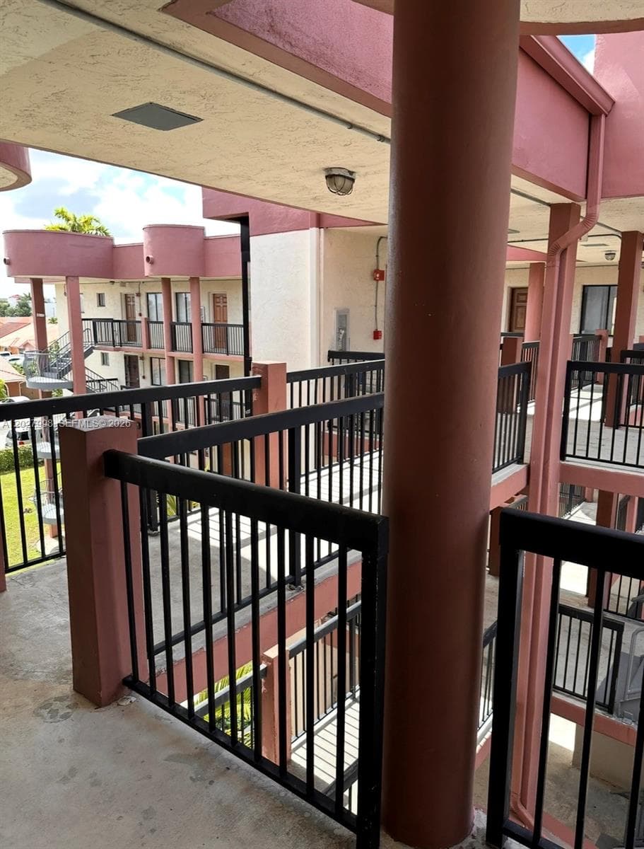 5420 W 21st Ct # 411, Hialeah FL 33016 — 53