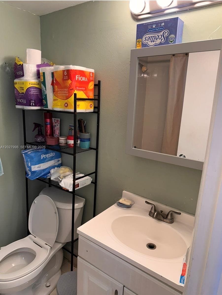 5420 W 21st Ct # 411, Hialeah FL 33016 — 38