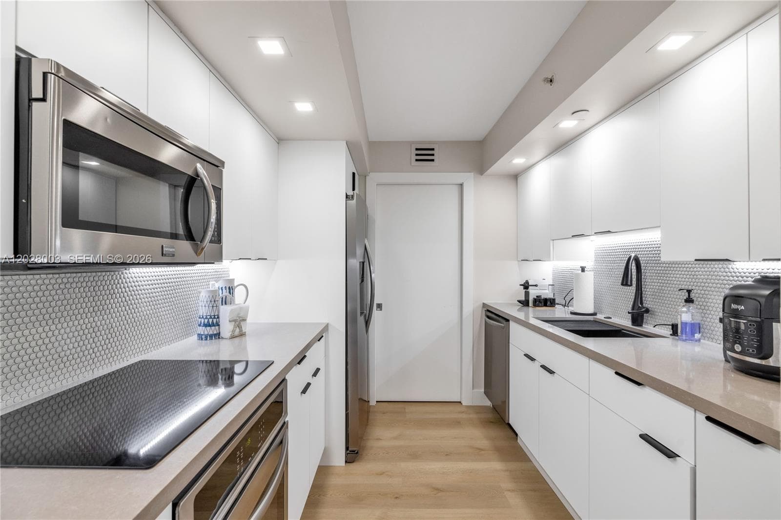 6917 Collins Ave # 1404, Miami Beach FL 33141 — 3