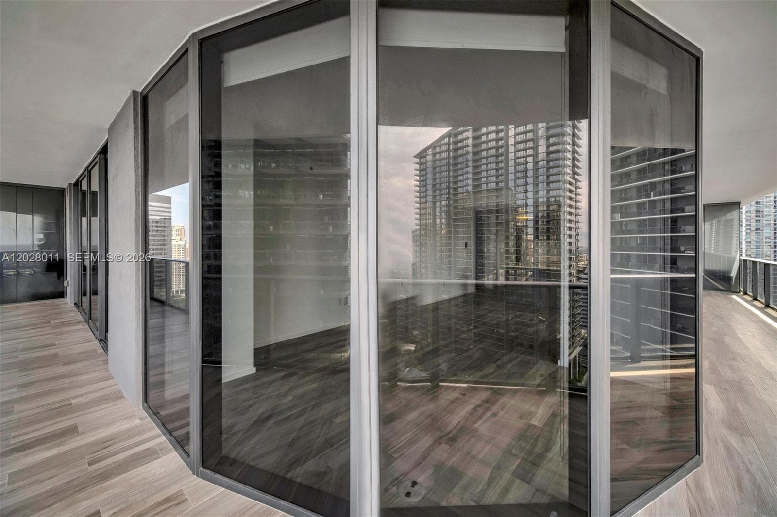 801 S Miami Ave # 2909, Miami FL 33130 — 29