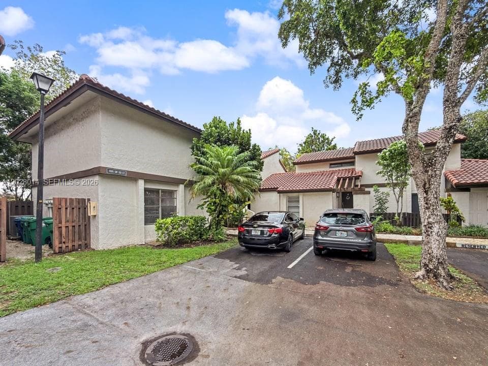 Crossings Village Homes C, Miami, FL — 2