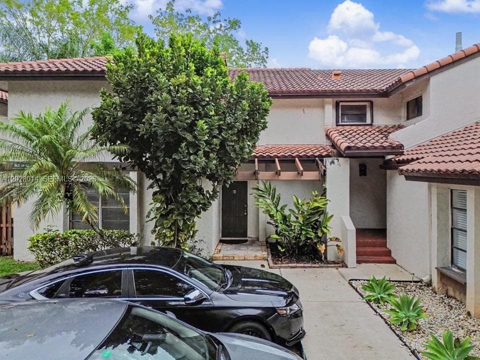 Crossings Village Homes C, Miami, FL — 1