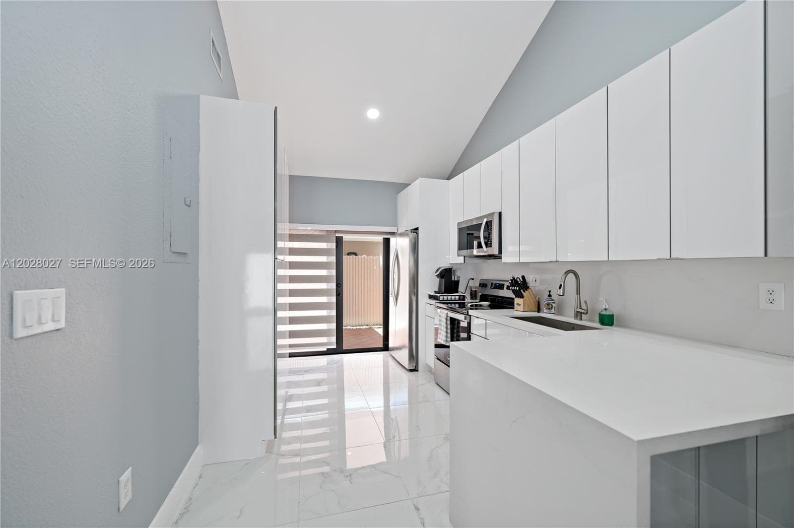 9046 NW 121st Ter # 90, Hialeah Gardens FL 33018 — 9