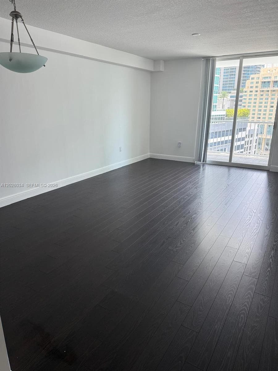 1250 S Miami Ave # 1412, Miami FL 33130 — 1