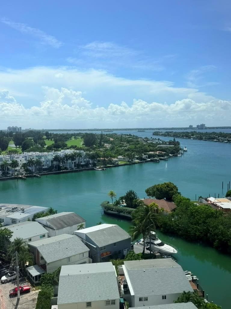 7441 Wayne Ave # 14D, Miami Beach FL 33141 — 2