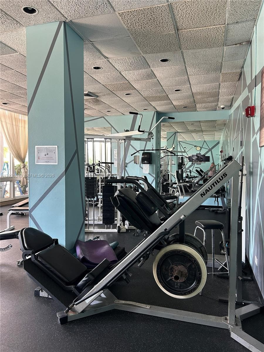 7441 Wayne Ave # 14D, Miami Beach FL 33141 — 9