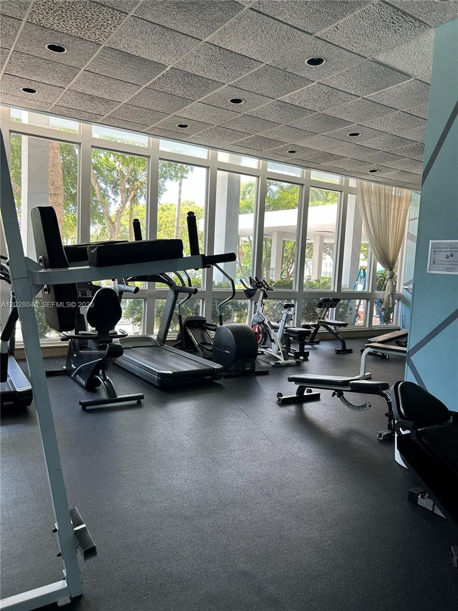 7441 Wayne Ave # 14D, Miami Beach FL 33141 — 10