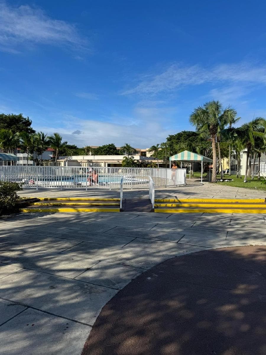 1530 NE 191st St # 241, Miami FL 33179 — 29