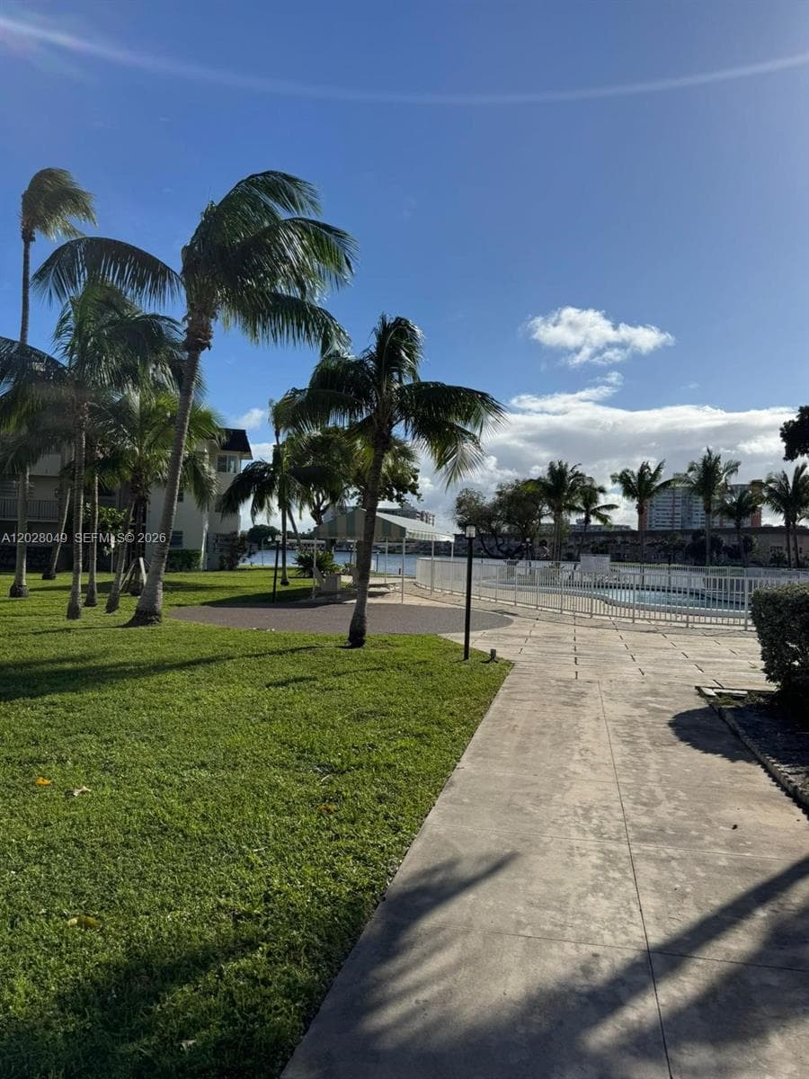 1530 NE 191st St # 241, Miami FL 33179 — 25