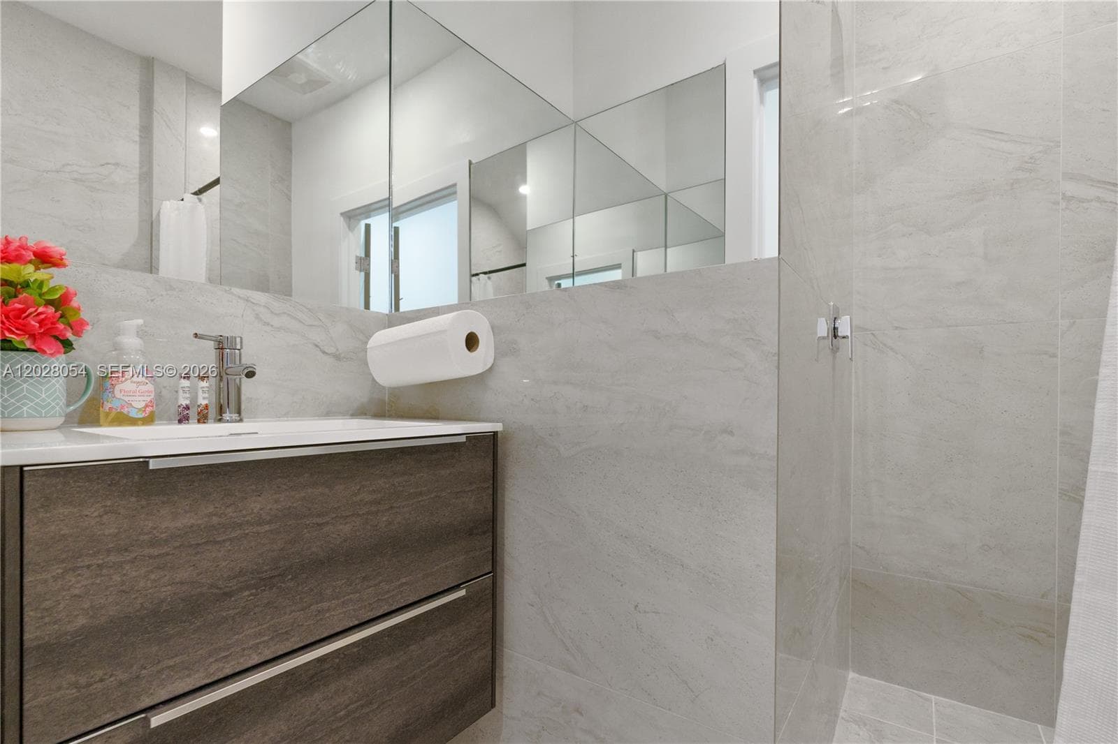 2887 SW 33rd Ave, Miami FL 33133 — 12