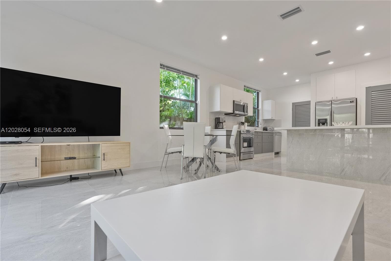 2887 SW 33rd Ave, Miami FL 33133 — 32