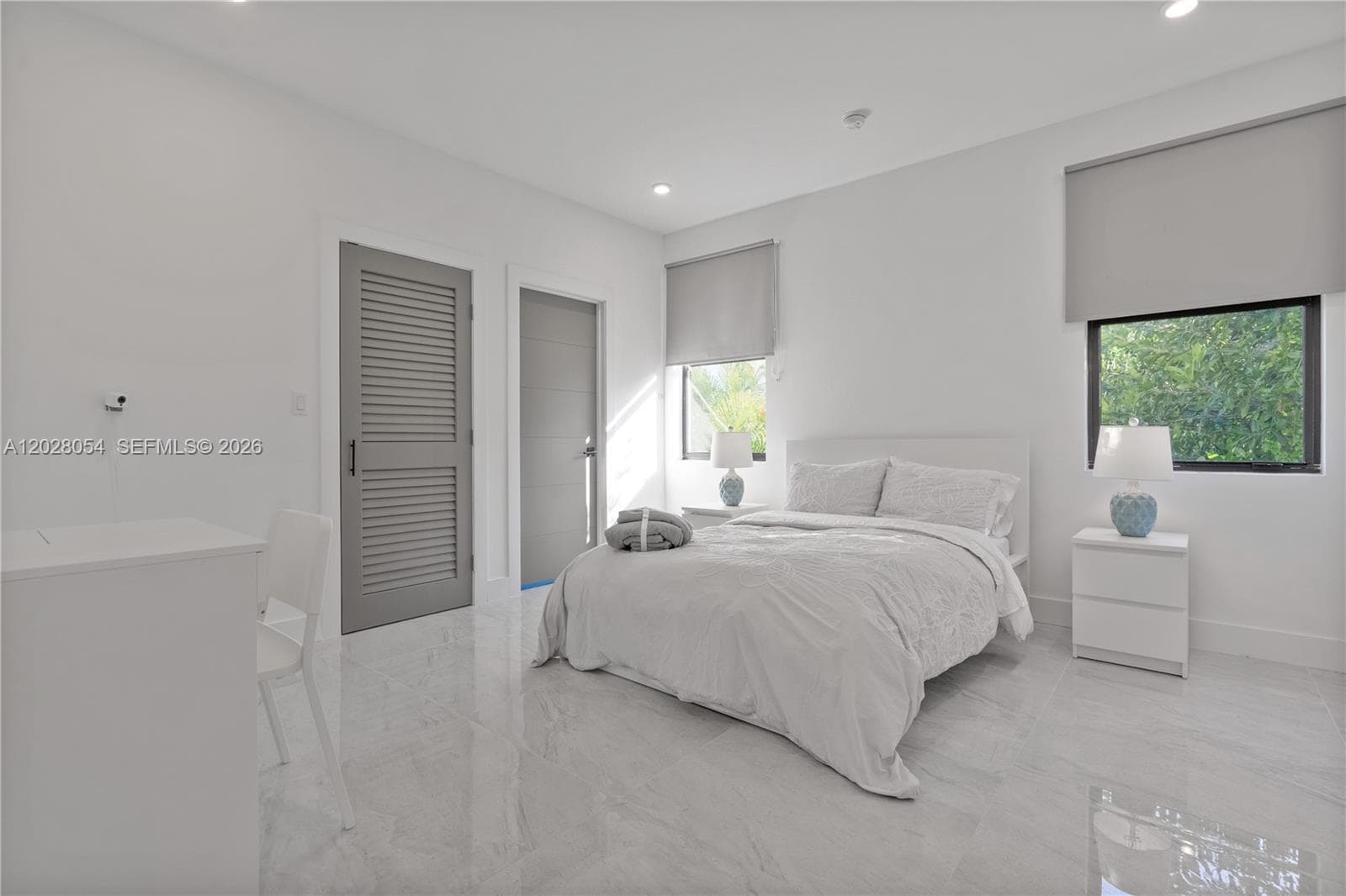 2887 SW 33rd Ave, Miami FL 33133 — 20