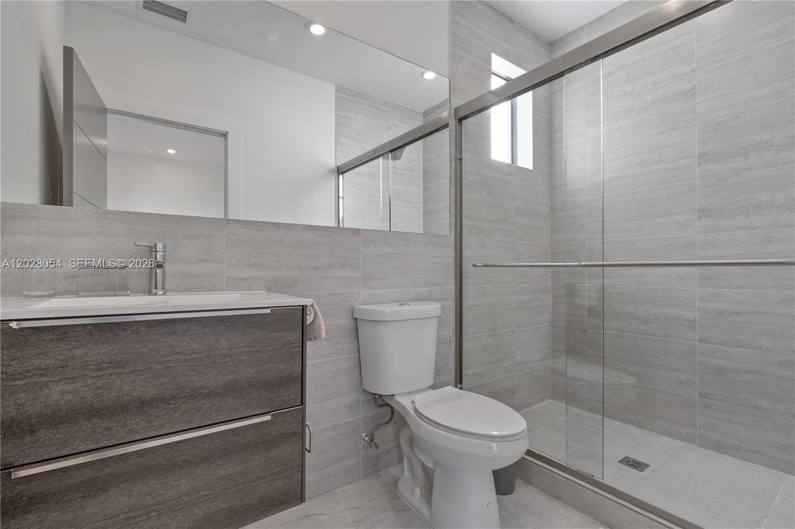 2887 SW 33rd Ave, Miami FL 33133 — 24
