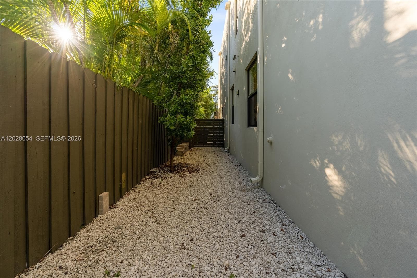 2887 SW 33rd Ave, Miami FL 33133 — 35