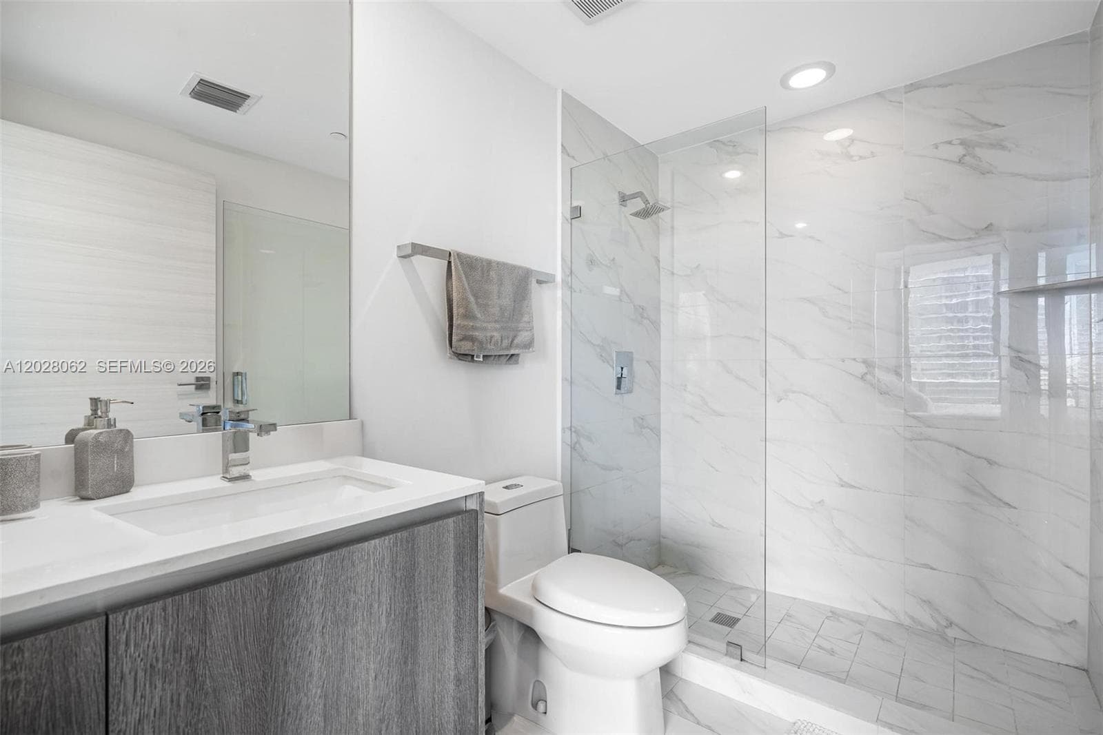 801 S Miami Ave # 4302, Miami FL 33130 — 23