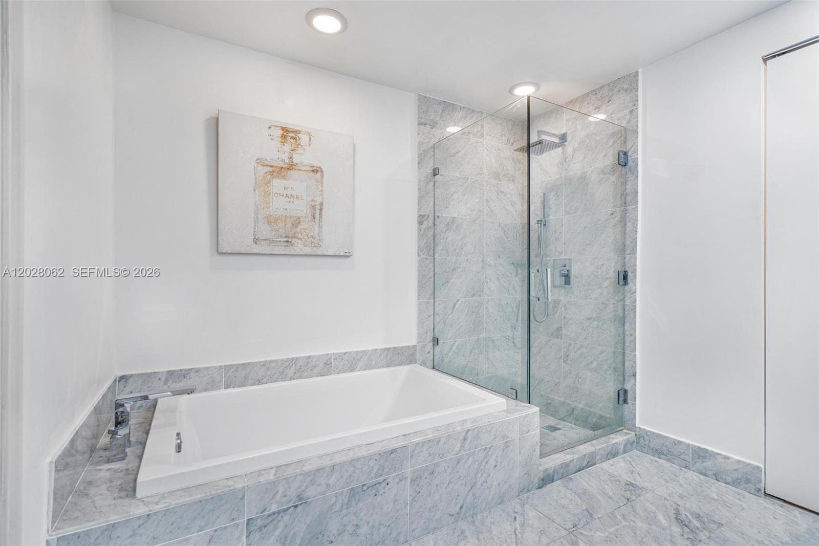 801 S Miami Ave # 4302, Miami FL 33130 — 16
