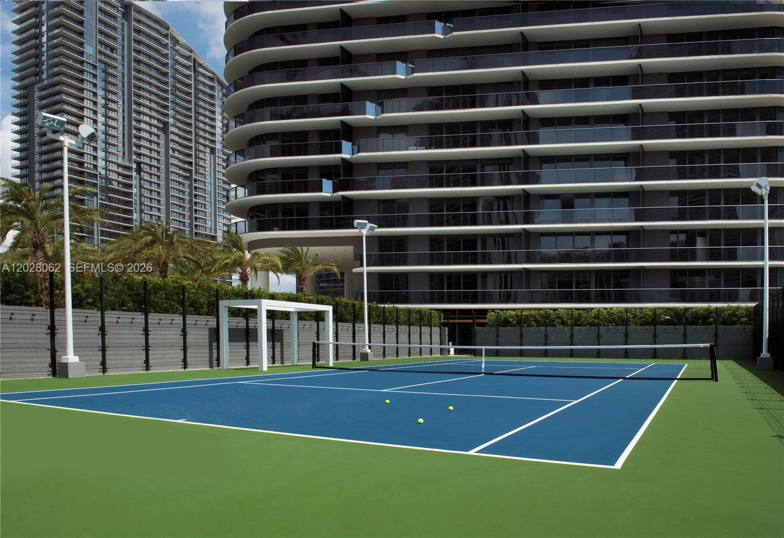 801 S Miami Ave # 4302, Miami FL 33130 — 34