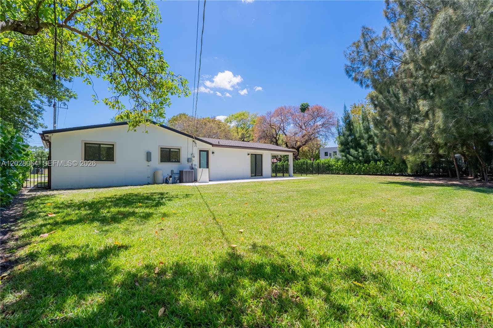 255 Grant Dr, Coral Gables FL 33133 — 27