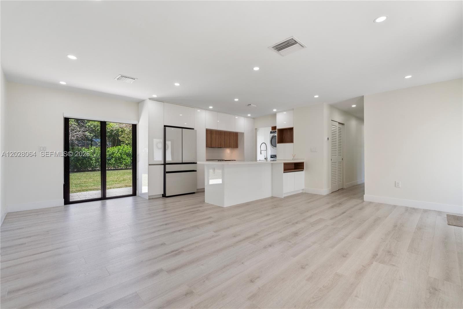 255 Grant Dr, Coral Gables FL 33133 — 31