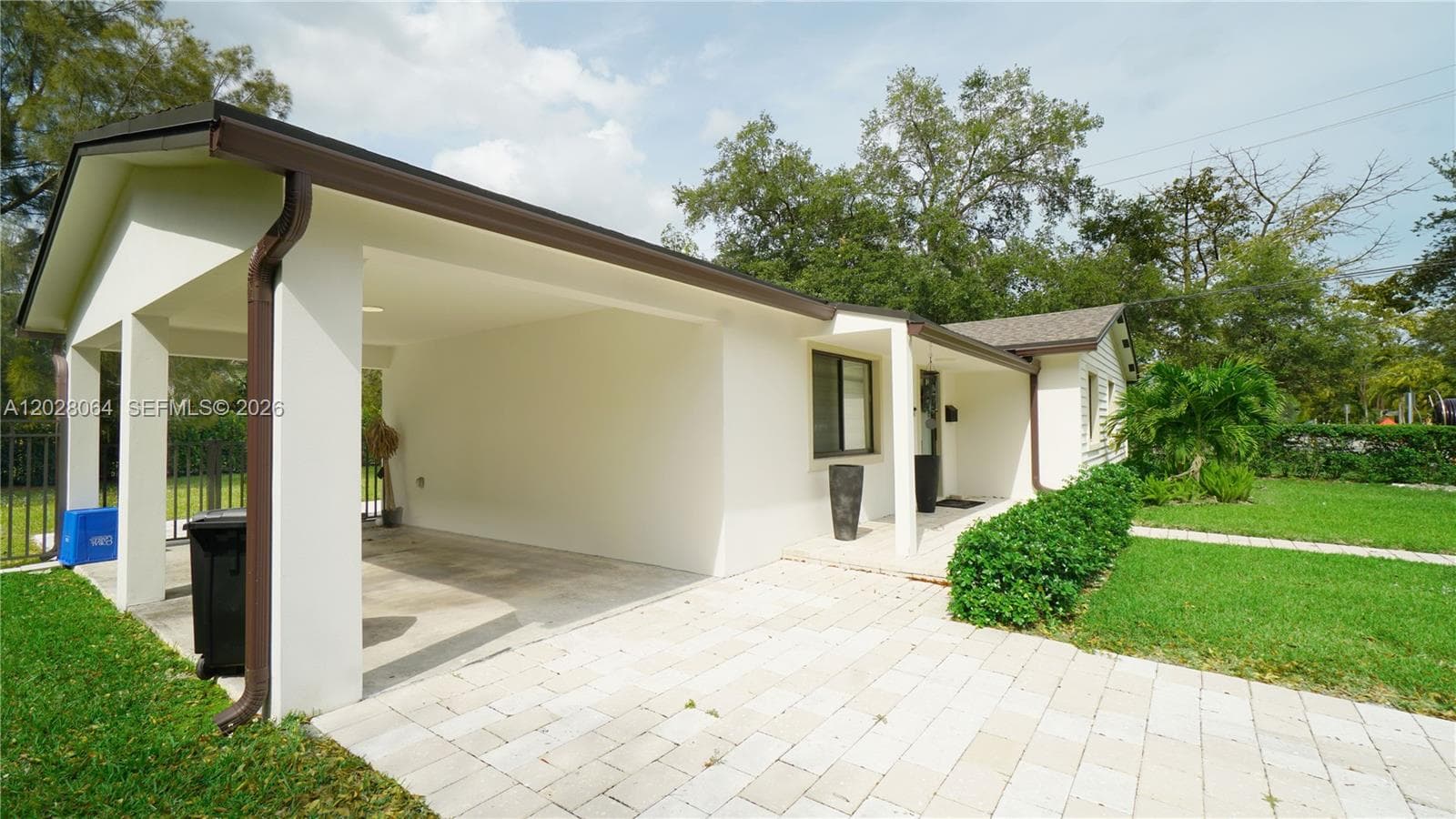 255 Grant Dr, Coral Gables FL 33133 — 4