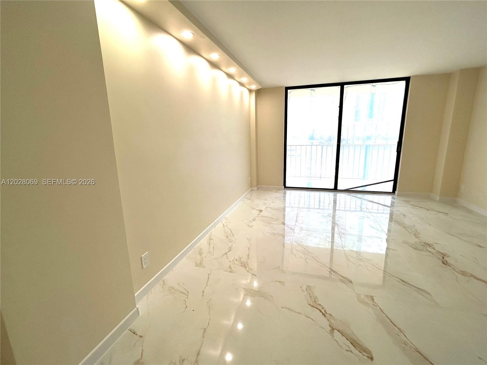 290 174th St # 619, Sunny Isles Beach FL 33160 — 17