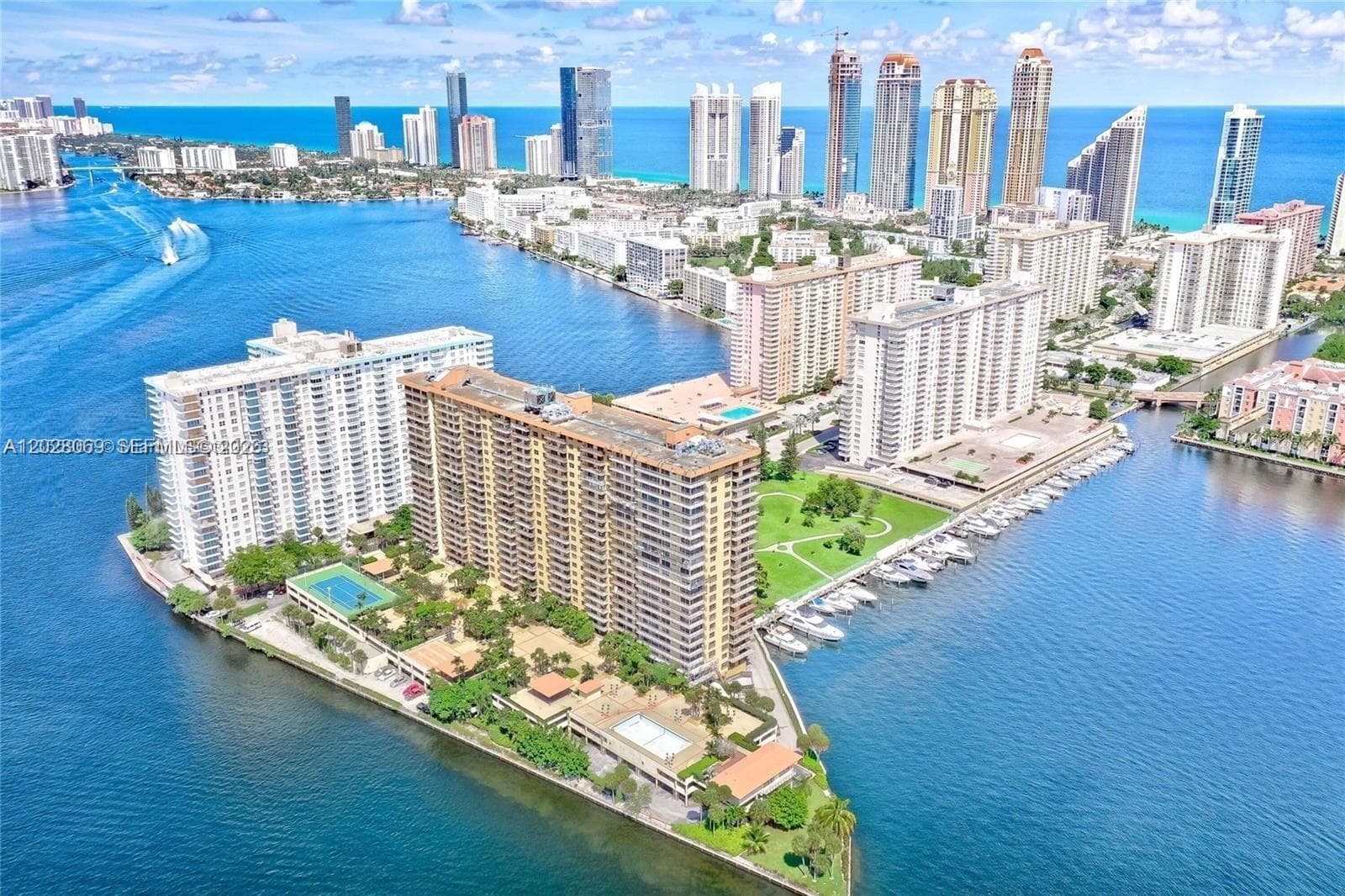 290 174th St # 619, Sunny Isles Beach FL 33160 — 36