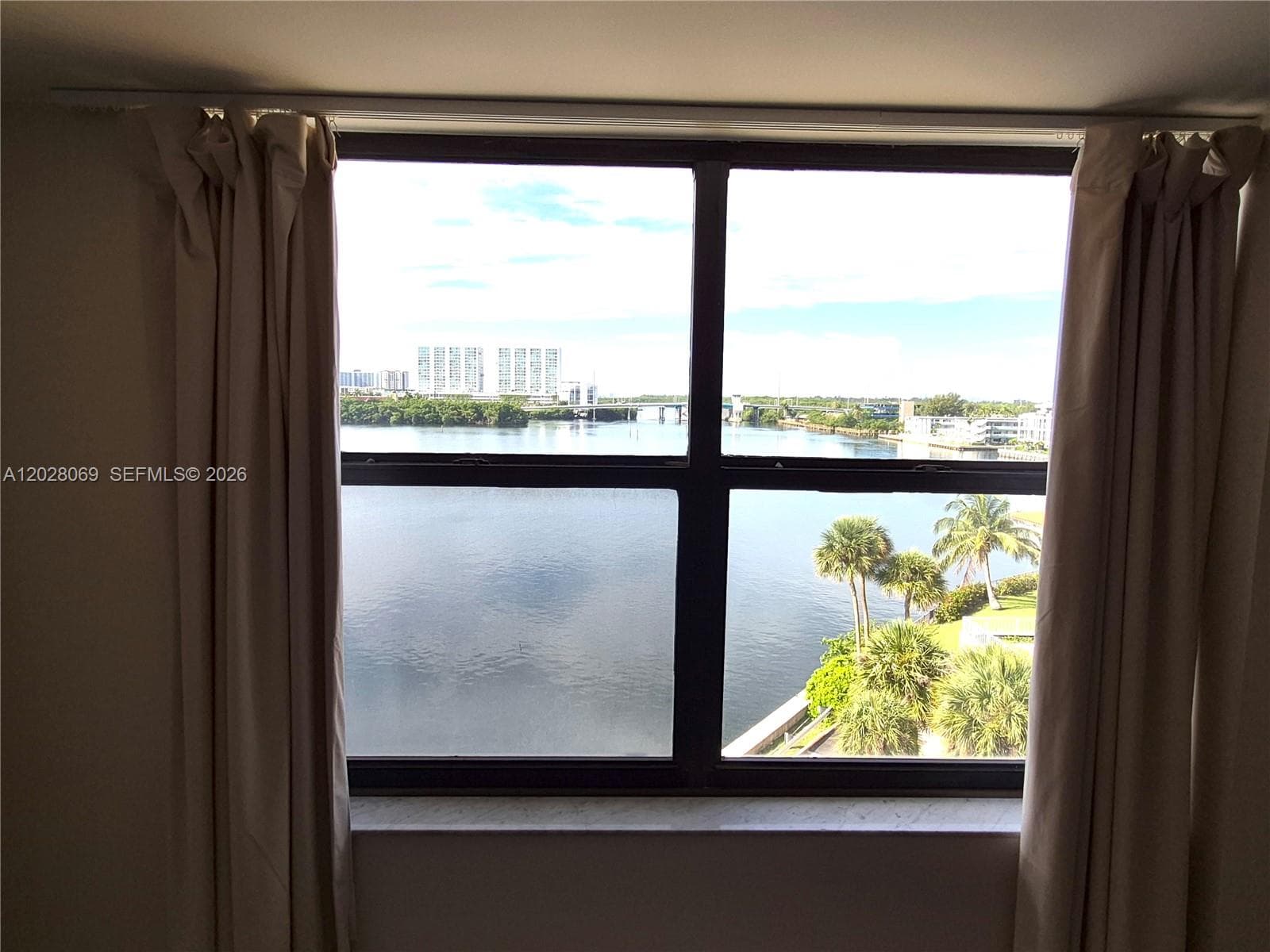 290 174th St # 619, Sunny Isles Beach FL 33160 — 39
