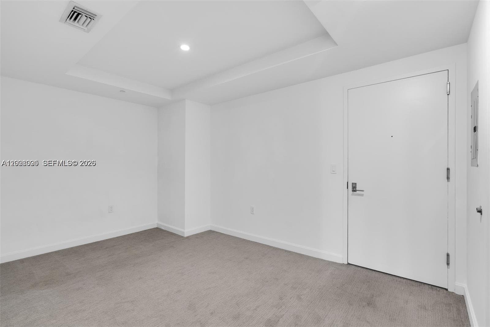 45 SW 9th St # 2204, Miami FL 33130 — 13
