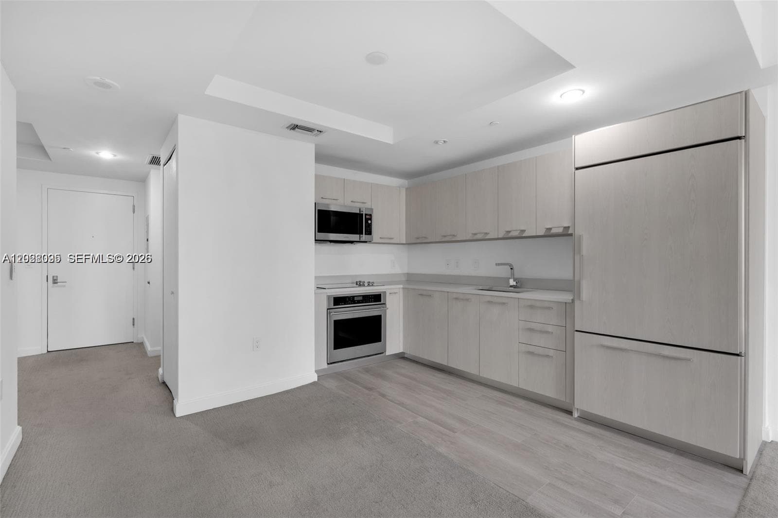 45 SW 9th St # 2204, Miami FL 33130 — 3