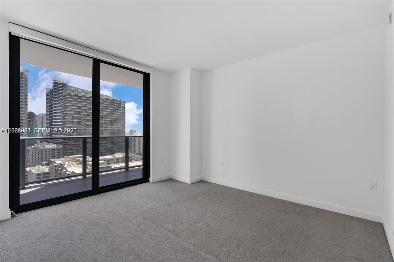 45 SW 9th St # 2204, Miami FL 33130 — 18