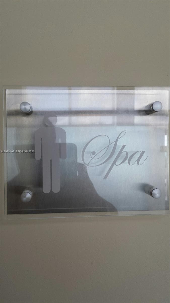 4779 Collins Ave # 3504, Miami Beach FL 33140 — 72