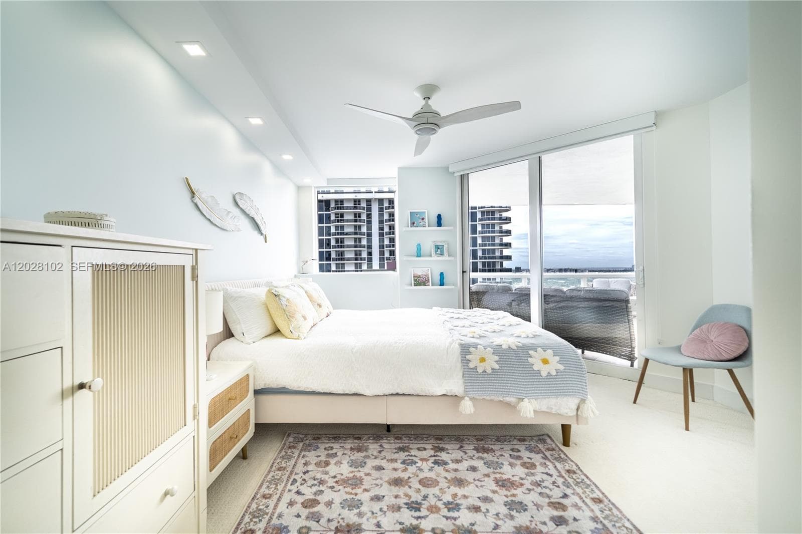 4779 Collins Ave # 3504, Miami Beach FL 33140 — 32
