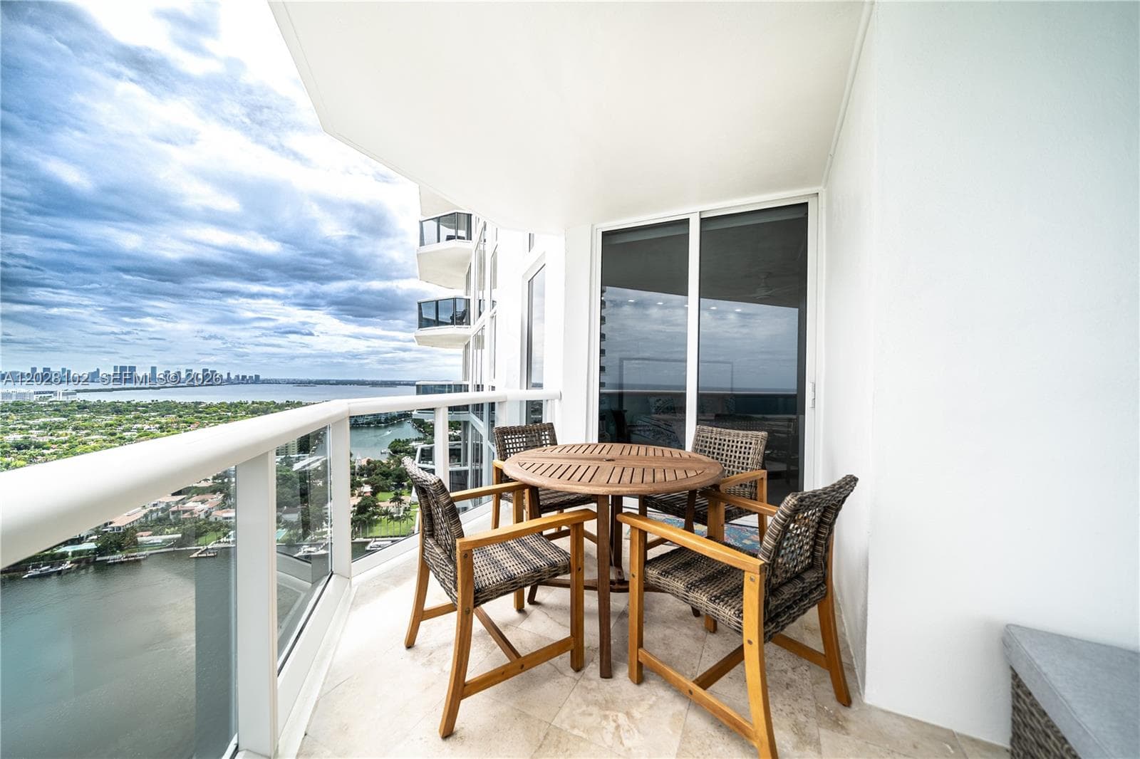 4779 Collins Ave # 3504, Miami Beach FL 33140 — 5