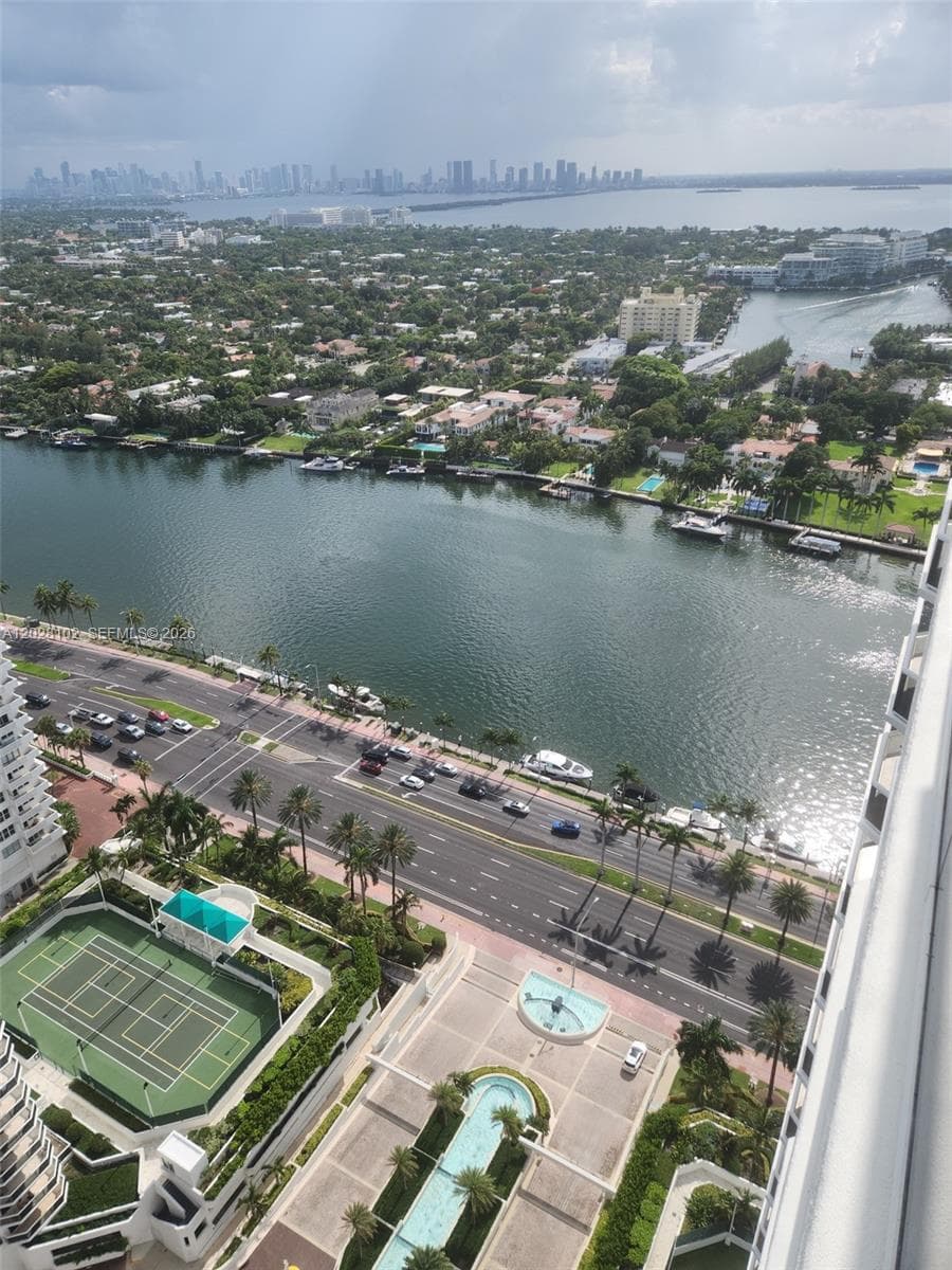 4779 Collins Ave # 3504, Miami Beach FL 33140 — 33