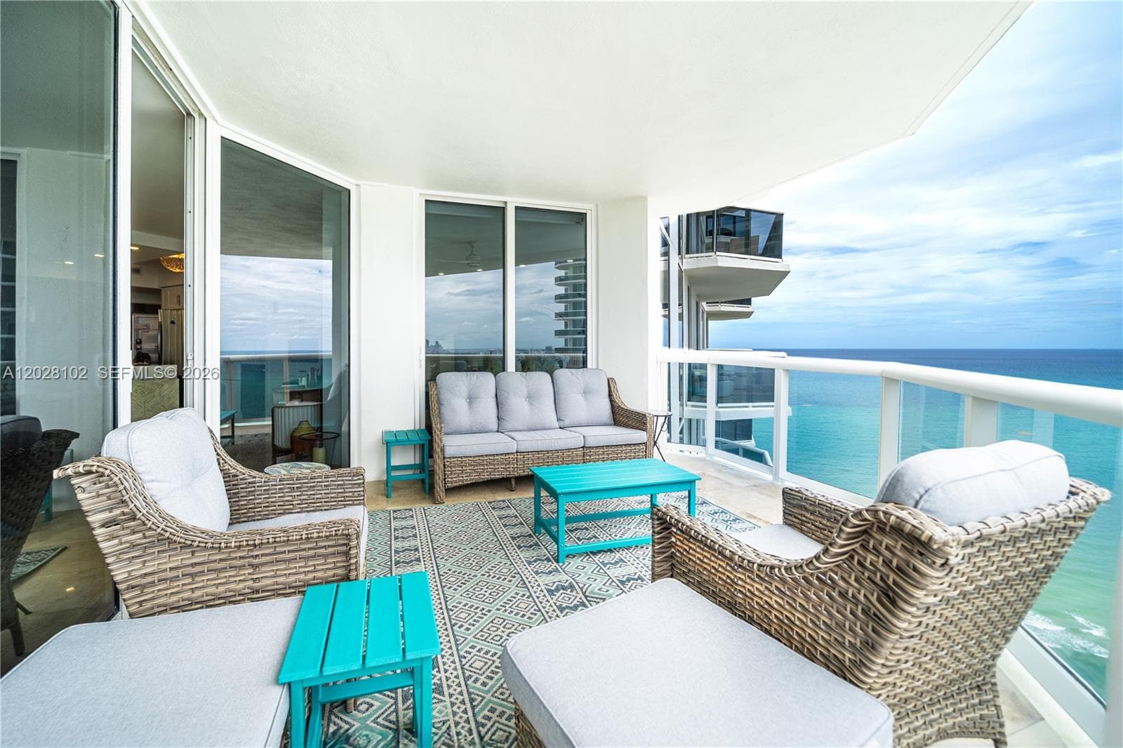4779 Collins Ave # 3504, Miami Beach FL 33140 — 4