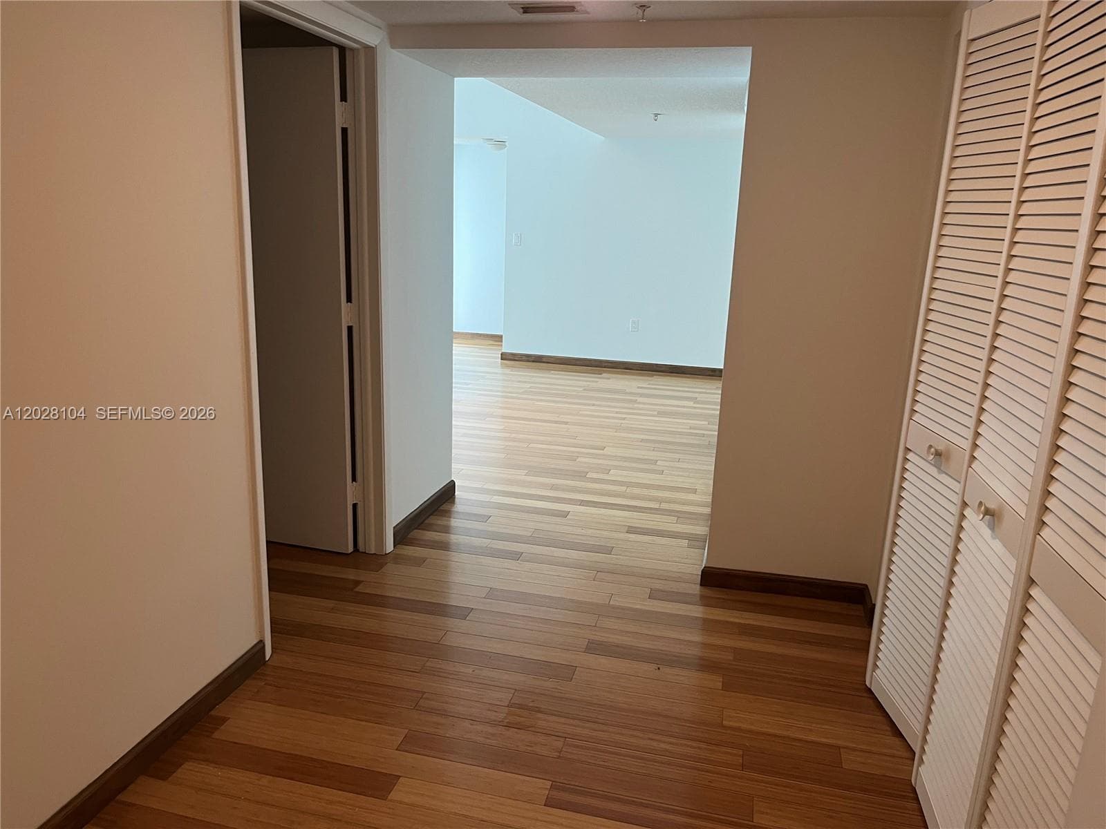1800 N Bayshore Dr # 915, Miami FL 33132 — 2