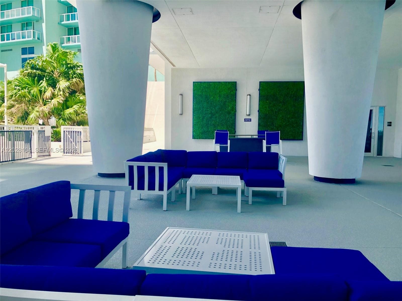 1800 N Bayshore Dr # 915, Miami FL 33132 — 32