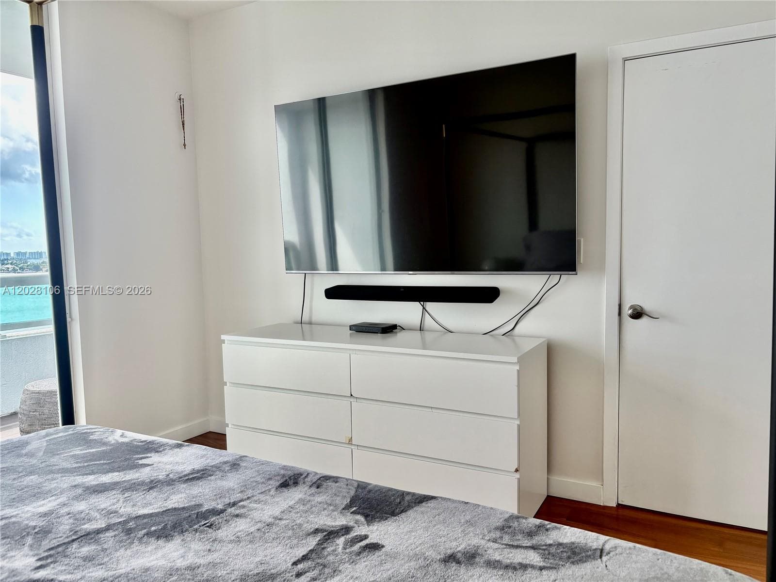 1800 N Bayshore Dr # 905, Miami FL 33132 — 17