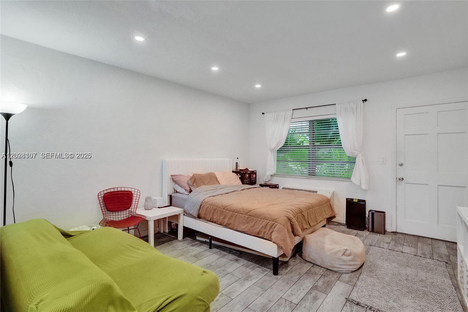 911 Meridian Ave # 104, Miami Beach FL 33139 — 2