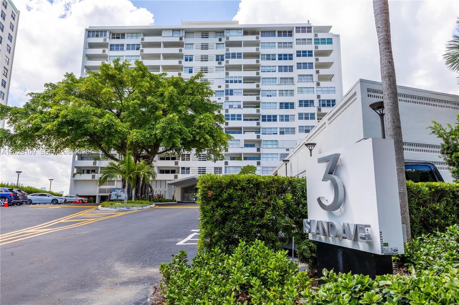 3 Island Ave # 11B, Miami Beach FL 33139 — 27