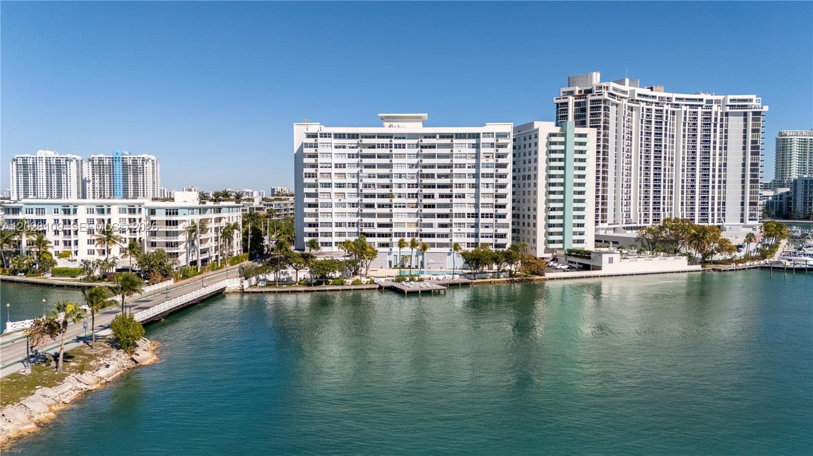 3 Island Ave # 11B, Miami Beach FL 33139 — 47