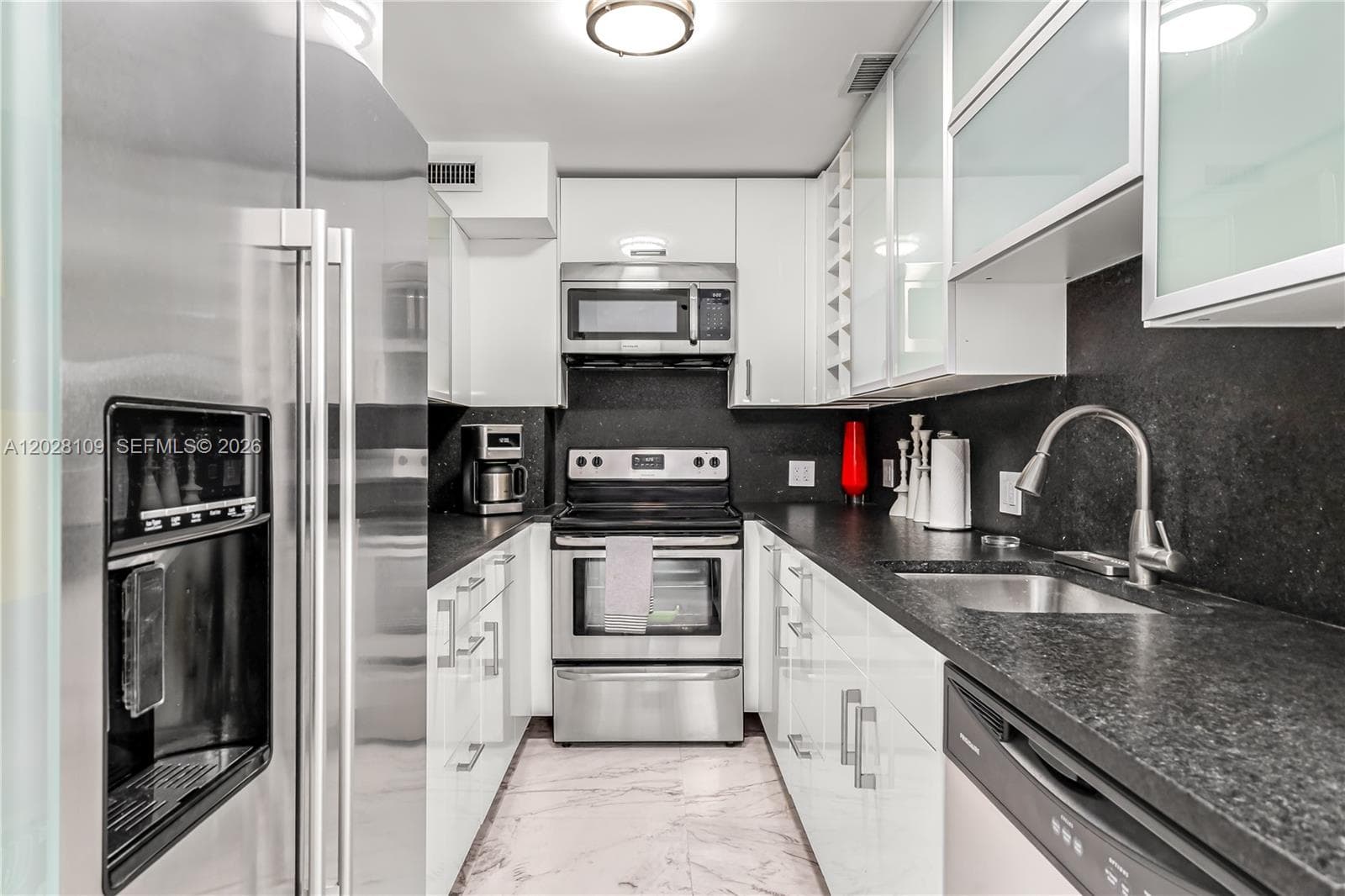 3 Island Ave # 11B, Miami Beach FL 33139 — 7