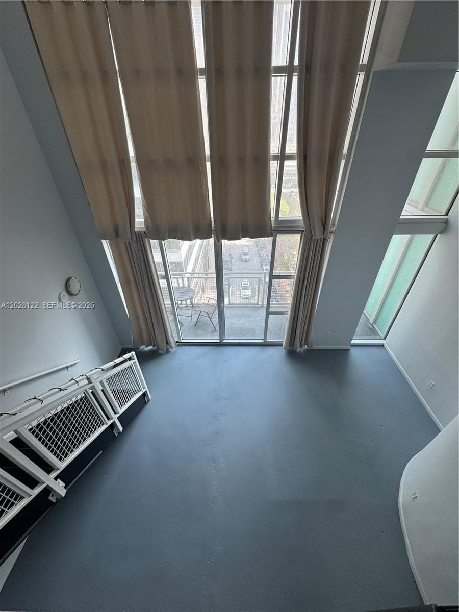 253 NE 2nd St # 621, Miami FL 33132 — 12