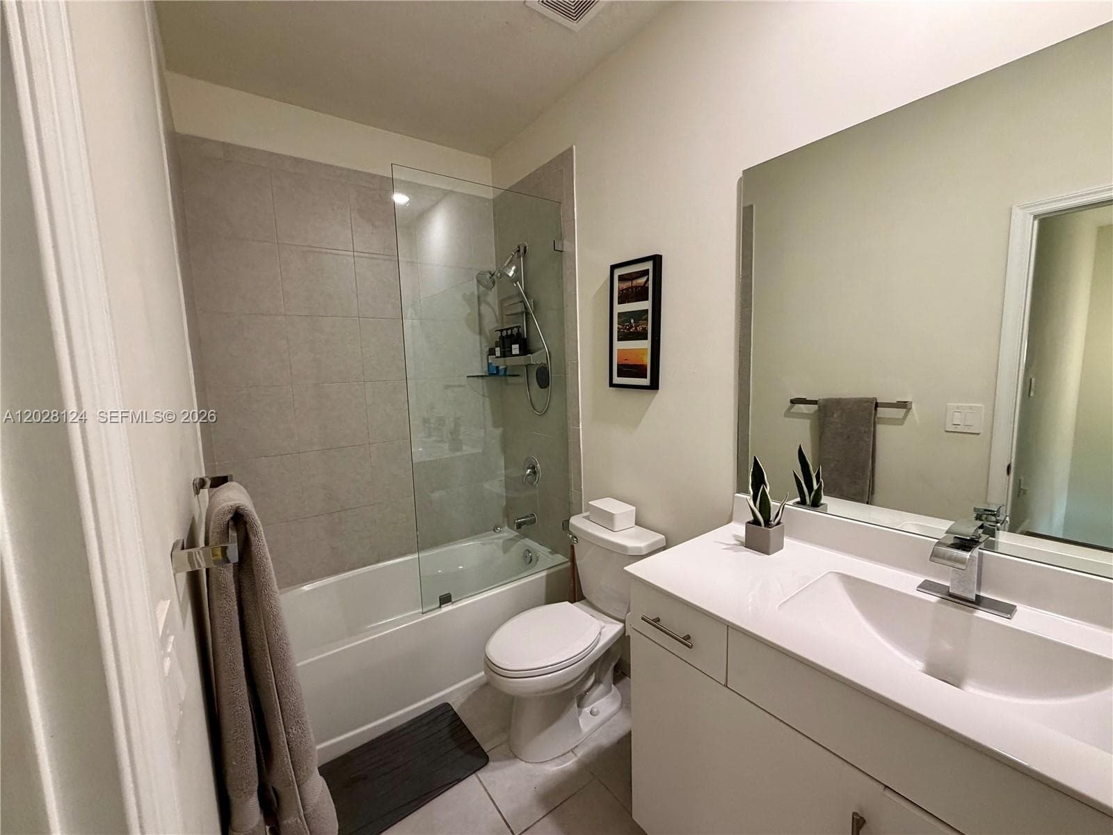 11445 W 33rd Ln, Hialeah FL 33018 — 32