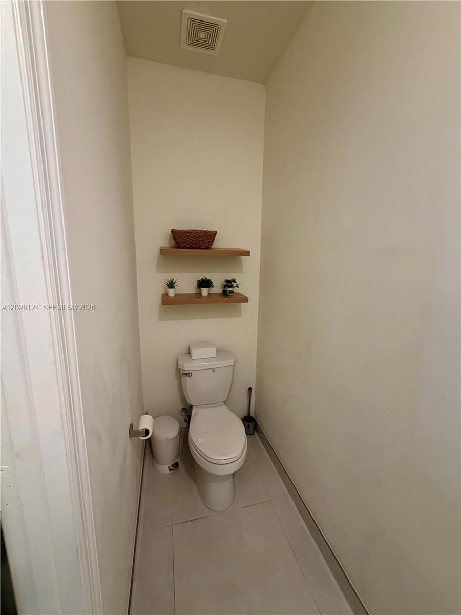 11445 W 33rd Ln, Hialeah FL 33018 — 10